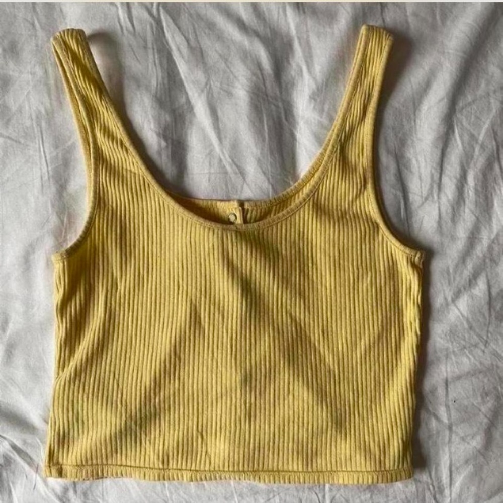 H&M Yellow Ribbed Button-Up Crop Top - Picture 2 of 4